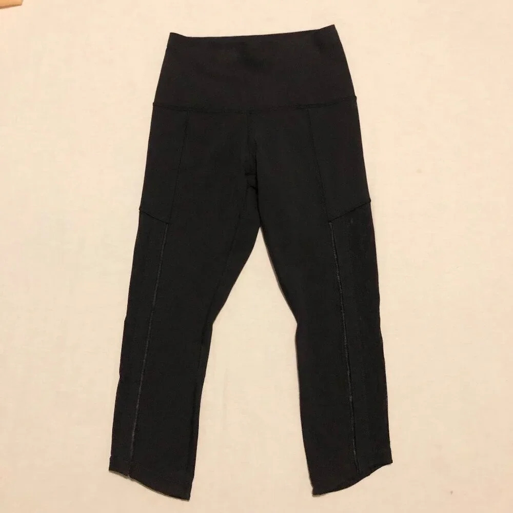 Lululemon Cropped Leggings Black Size 4